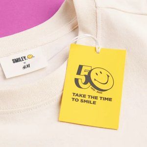 Smiley® x H&M T-Shirt NWT - Medium
